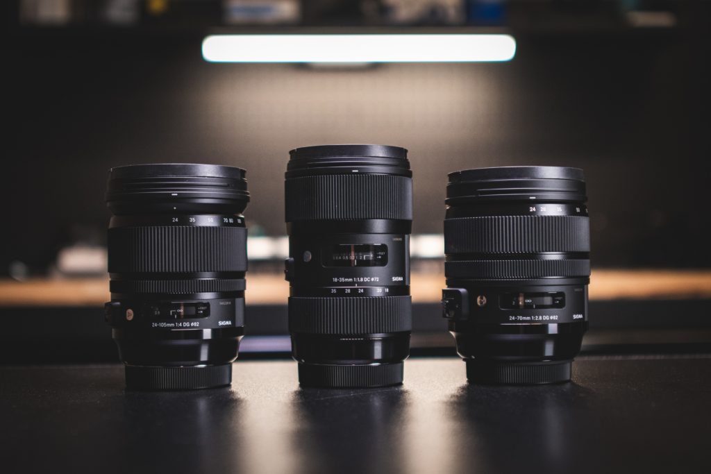 voice video ffnKhW 48 Y unsplash | Buying a dslr may prove to be a headache for you as there are so many things you need to take into consideration before. All the considerations, in the end would depend on your requirements, but to provide you with a little bit of help, here are a few common things to consider before buying a dslr. | photography